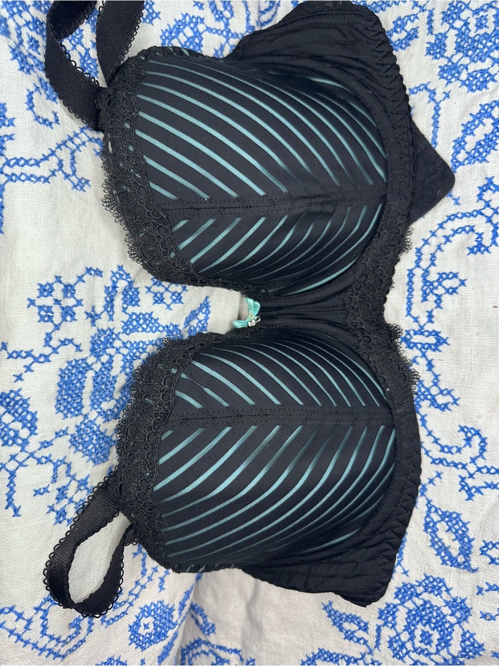Curvy Kate “Ritzy Bra” 28G #SG2101 Black & Teal Striped Padded Balconette
